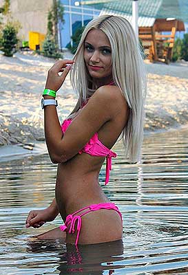 Ukraine bikini bride  Viktoriya 27 y.o. from Lugansk, ID 89439