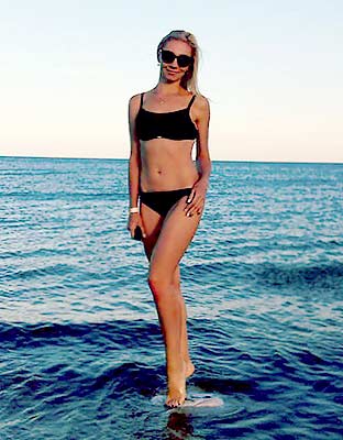 Ukraine bikini bride  Lyudmila 45 y.o. from Melitopol, ID 69105
